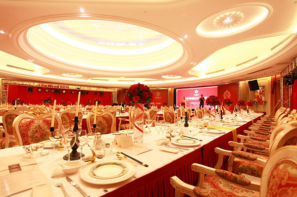 完美的舉辦一場有趣的年會策劃包含哪些內(nèi)容？